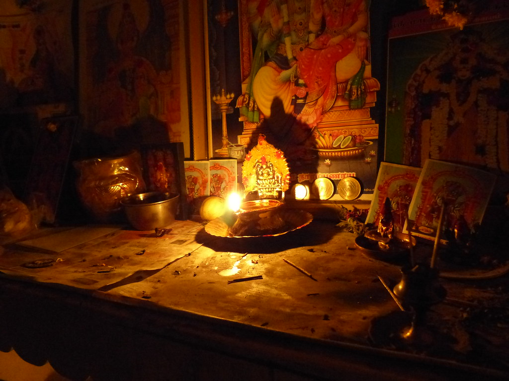 சமய நிகழ்வுகளின் போது அறிந்திருக்க வேண்டிய சில விடயங்கள்!! 3 சமய நிகழ்வுகளின் போது அறிந்திருக்க வேண்டிய சில விடயங்கள்!!