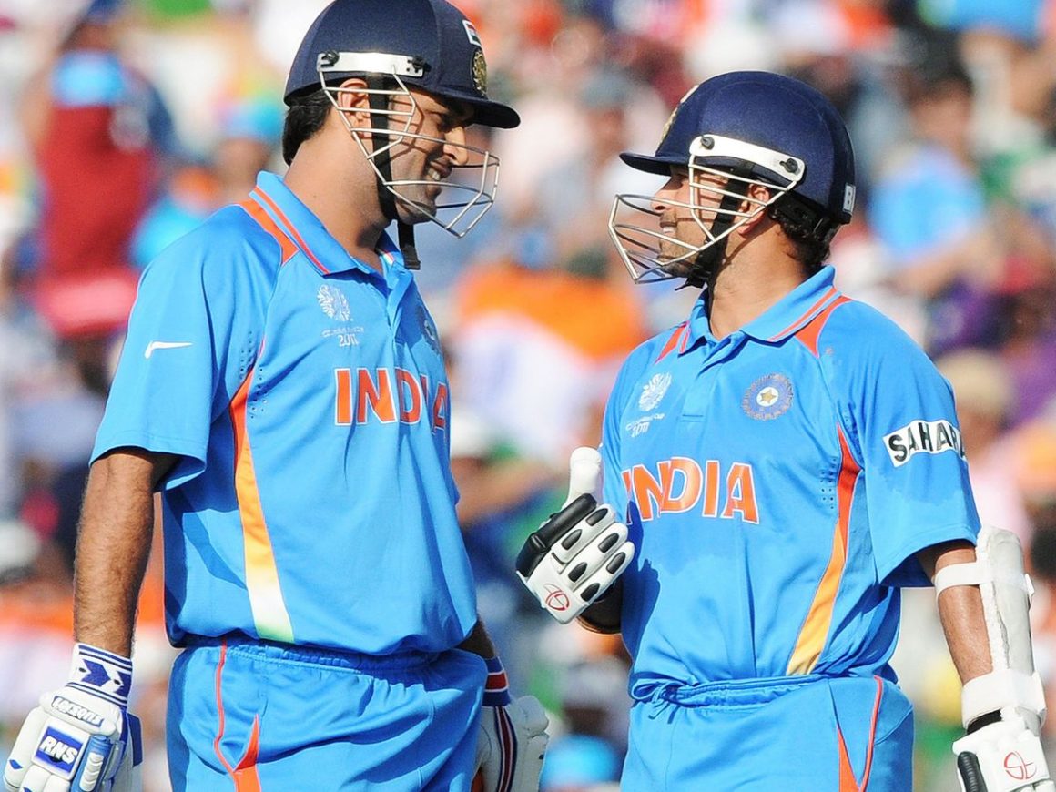 இந்திய கிரிக்கெட் நட்சத்திர நாயகன் மகேந்திர சிங் தோனி!! 4 இந்திய கிரிக்கெட் நட்சத்திர நாயகன் மகேந்திர சிங் தோனி!!