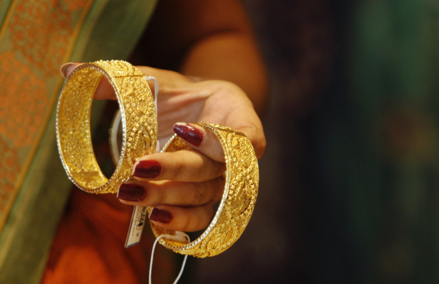 அதிகரித்து வரும் தங்கத்தின் விலைக்கு காரணம் என்ன ? 4 அதிகரித்து வரும் தங்கத்தின் விலைக்கு காரணம் என்ன ?