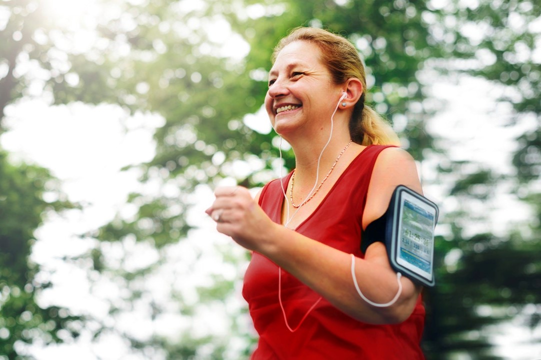 புன்னகை உங்கள் மனதை அதிக நேர்மறையானதாக மாற்றும்!! 3 புன்னகை உங்கள் மனதை அதிக நேர்மறையானதாக மாற்றும்!!